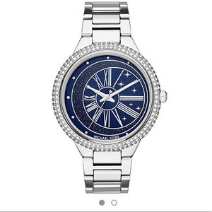 NWOT Michael Kors Silver Taryn